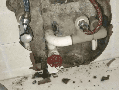 马关卫生间漏水维修公司专业为您介绍下马关查漏水的服务流程是怎么样的。首先需求找专业的师傅走效